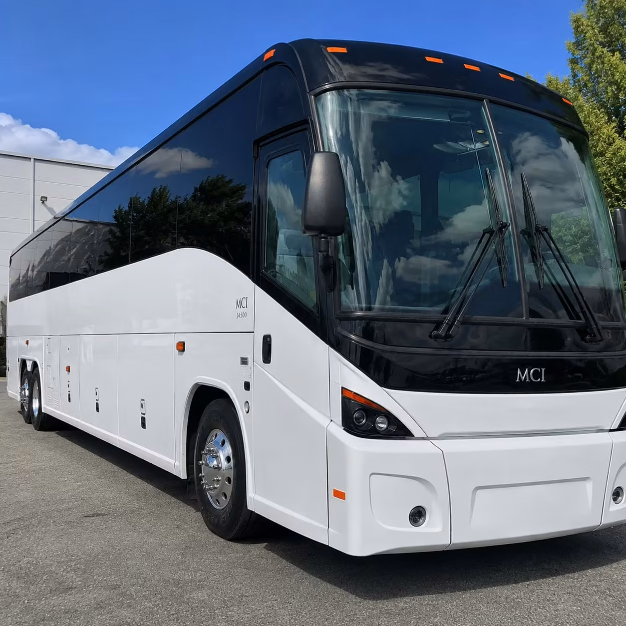 choose the right bus for shift changes at pomona s distribution and logistics hubs
