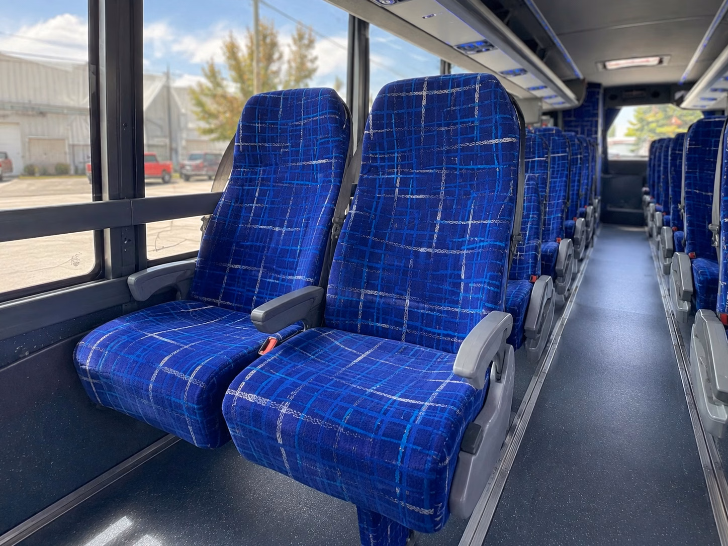compare pomona wedding venues and find the right bus for every stop