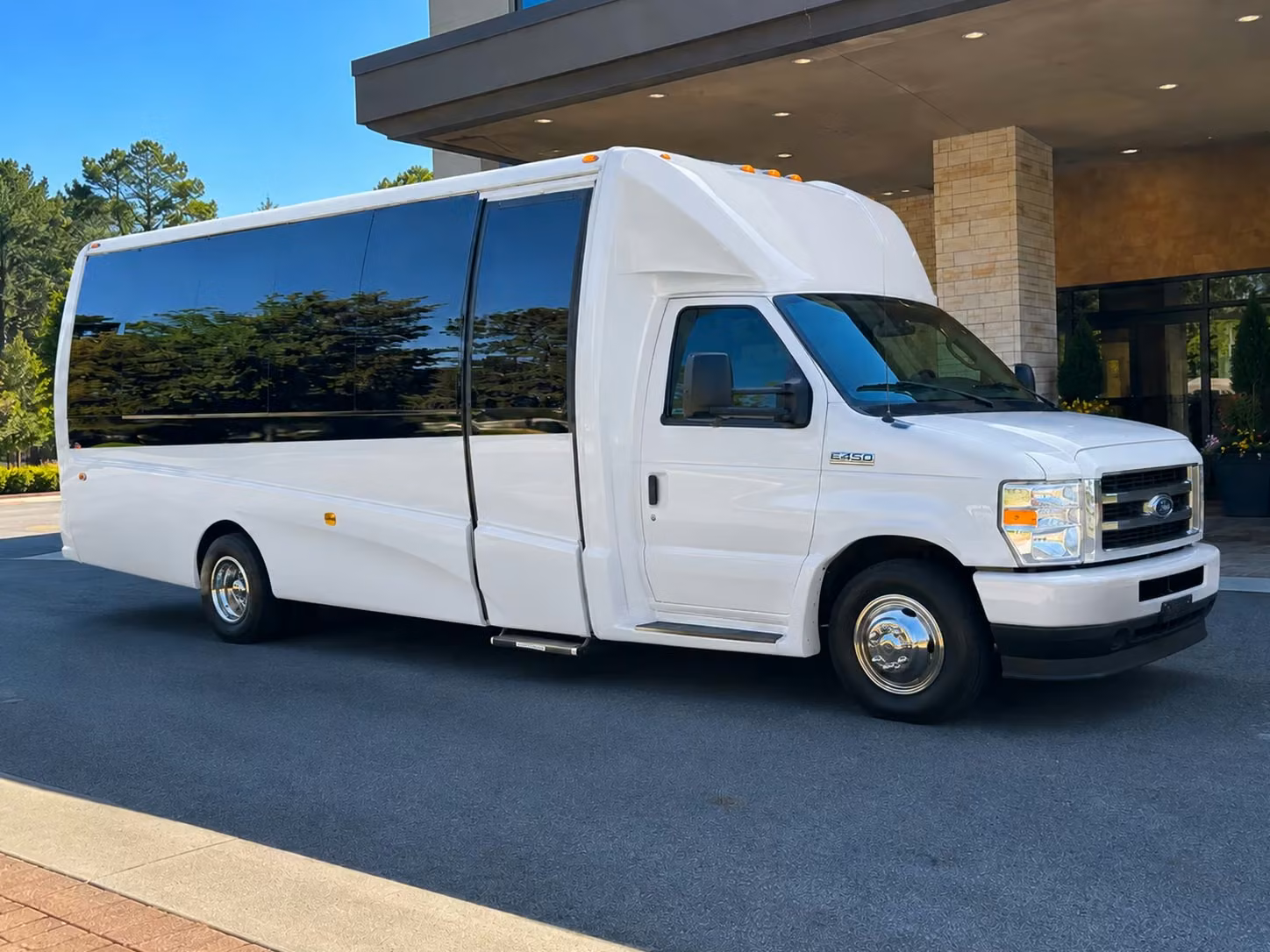 event transportation bus rentals in pomona