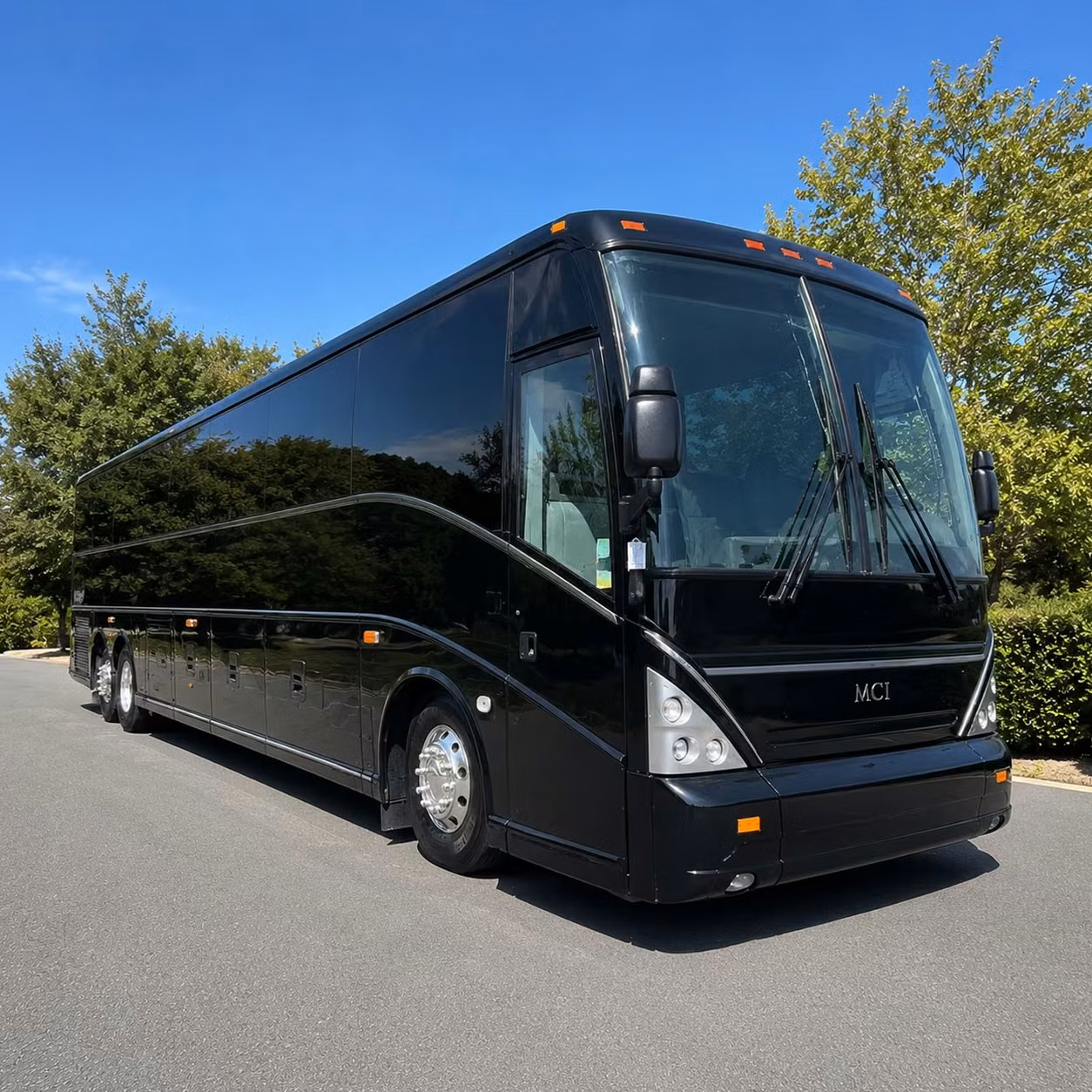wedding shuttle bus rentals and guest transportation in pomona